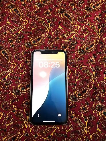 Мобильные телефоны: IPhone 11, белый цвет - Дисплей: 6.1", Liquid Retina HD (IPS), True — 3
