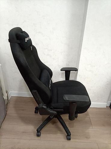 игровое кресло бу: Игровое кресло, Б/у, С колесиками, цвет - Черный — 2