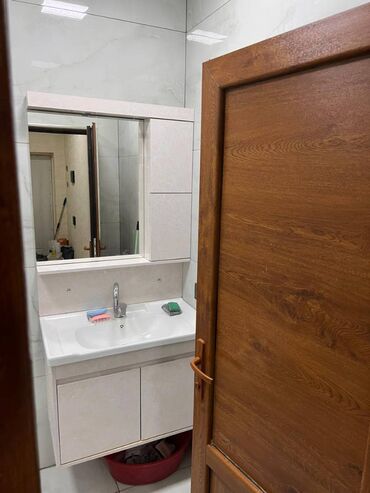 Uzunmüddətli kirayə mənzillər: Səbail rayonu,Badamdar,olive garden,İbrahim şadlıq sarayının yanında,4 — 6