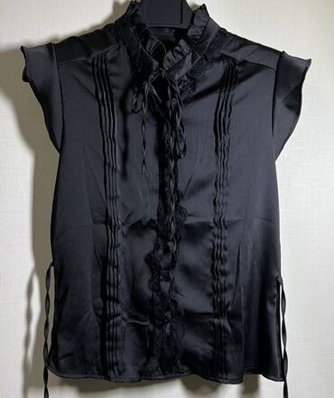 прозрачное женское нижнее белье: Блузка, Классическая модель, Сатин, Однотонный, С воланами at lalafo.kg прозрачное женское нижнее белье: Блузка, Классическая модель, Сатин, Однотонный, С воланами