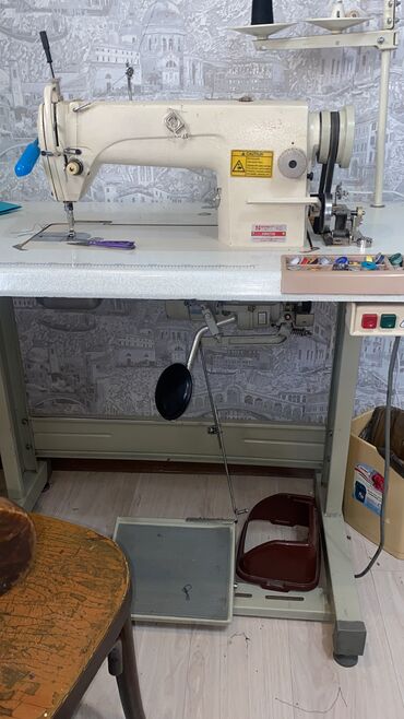щвейная машинка бу: Продаю швейную машину в рабочем состоянии 3000
