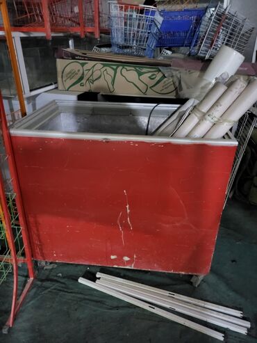 Metal axtaran aparatlar: Şüşəli dondurucu