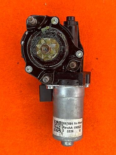 Датчики, сенсоры, предохранители: Mercedes-benz Моторчик регулировки сиденья ⚠️ Есть в наличии — 4