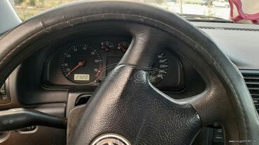 Volkswagen: Volkswagen Passat: 1.6 l. | 2001 έ. Sedan — 9