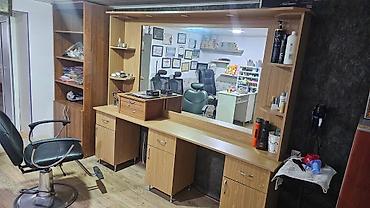 Салонные столы: Salon üçün güzgülü iş masası – tam dəst - Material: ağac teksturalı — 4