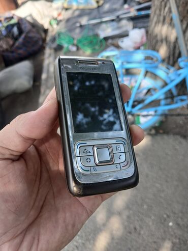 nokia 8800: Nokia E65