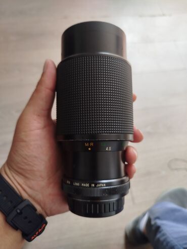 Объектив Vivitar Macro Focusing Zoom с фокусным расстоянием 75-205 мм