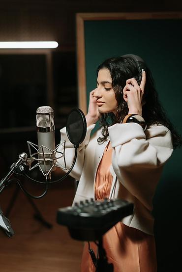 Digər xidmətlər: Peşəkar səs yazma və vokal/musiqi qeyd xidməti - Studiyada — 1