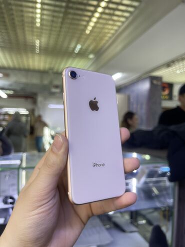 телефое: IPhone 8, Колдонулган, 64 ГБ, Каптама, Коргоочу айнек, 100 %