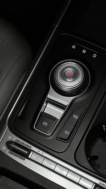 Kia: Kia Carnival: 2025 г., Автомат, Гибрид, Минивэн — 10