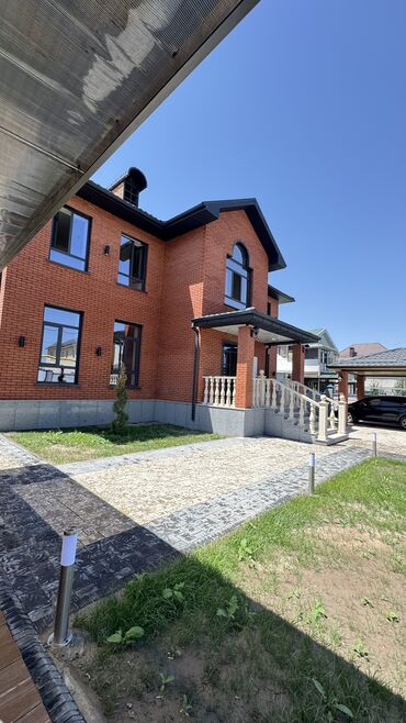 домик из дерево: Дом, 360 м², 6 комнат, Собственник, Дизайнерский ремонт