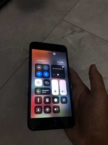 старые айфоны купить: IPhone 7 Plus, Б/у, 32 ГБ, Black Titanium, Чехол, Коробка, 76 %