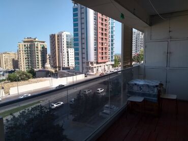 Köhnə tikili: Bakı, 2 otaqlı, Köhnə tikili, m. Elmlər Akademiyası, 52 kv. m — 12