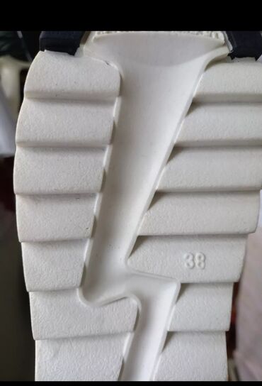 Botinka və botilyonlar: Ölçü: 37, rəng - Qara, Yeni — 2