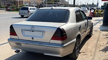 lada masin: Mercedes-Benz C-Class: 1.8 l | 1995 il Sedan — 1