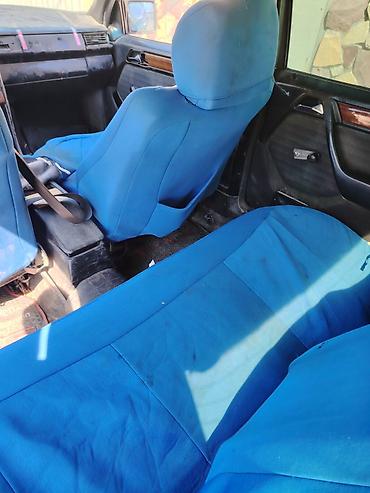 diskilər: Mercedes-yesqa sedan - Kuzov: 4 qapılı sedan, tünd yaşıl rəng - — 3