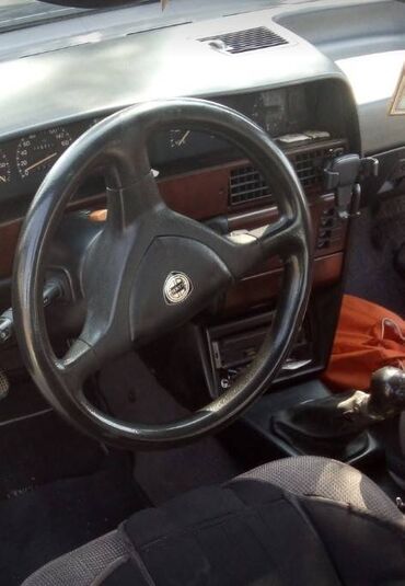 Lancia: Lancia Dedra: 1.6 l | 1996 г. 218000 km — 3