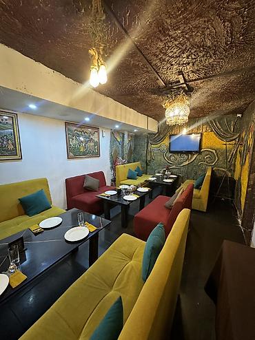 Продажа помещений свободного назначения: 🏢 Продаётся коммерческое помещение на первой линии в центре города 📍 — 2