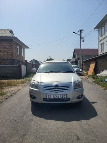 продажа авто под выкуп: Toyota Avensis: 2004 г., 2 л, Автомат, Бензин, Универсал