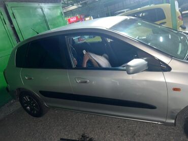 бу мотоциклы: Honda Civic: 2001 г., 1.6 л, Автомат, Бензин, Хэтчбэк