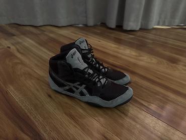Жеке буюмдар: ASICS борцовки оригинал (модель J703Y) - Размер: EU 38-39 / US 7 / — 3