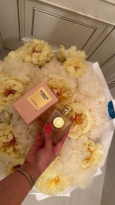 qadın kurtkalari: Burberry Goddess orginal 100 ML invoice gonderilir — 1
