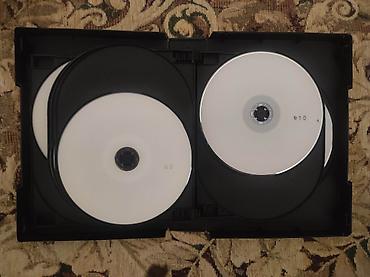 CD, DVD disklər: Məhsul: “Azərbaycan Filmləri” DVD kolleksiyası Təsvir: - Qutuda — 8