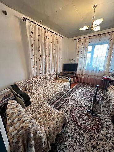 Продажа коттеджей и домов: Село Дмитриевка,дача Кыргызавтомаш.Дом 55 кв .м, 2спальни,зал,кухня и — 5