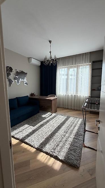 скалат аренда: 220 м², 5 комнат, АУЦА — 9