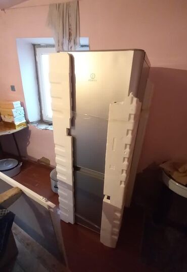 indesit soyuducu soyutmur: Soyuducu indesit (170*60sm)
700azn
Bileceri (0242) *leli*