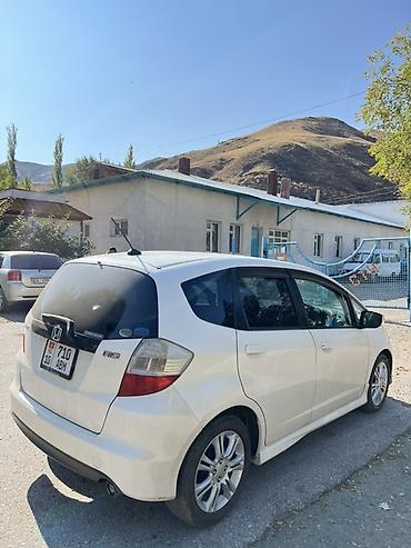 honda laif: Honda Fit: 2008 г., 1.5 л, Автомат, Бензин, Хэтчбэк — 2