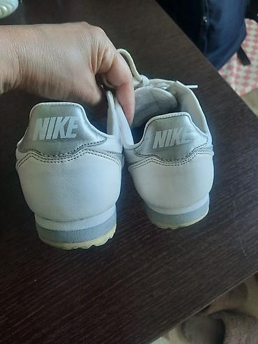 on cloud: Кроссовки, 39, Nike, Б/у, цвет - Белый, Самовывоз — 4