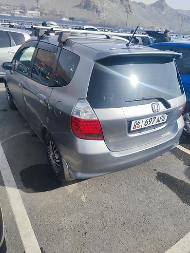 Honda: Honda Fit: 2005 г., 1.3 л, Автомат, Бензин, Хэтчбэк — 2