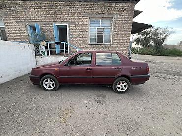 кузов на гольф 2: Volkswagen Vento: 1992 г., 1.8 л, Механика, Бензин, Седан — 1
