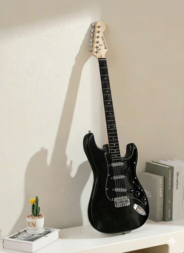 гитара белая: 🎸Электрогитара Stratocaster HSS — новая, всё отлично работает