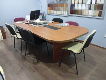 işlənmiş ofis stolu: Ofis baglanir deye esyalari deyerinden asagi qiymete satilir. Unvan