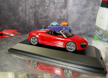 Avtomobil modelləri: Коллекционная модель AUDI R8 V10 Spyder Red 2012 Limited Edition — 18