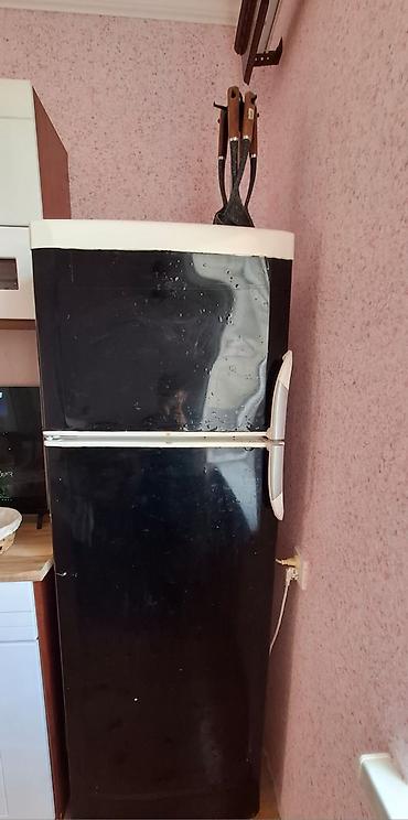 soyuducular 2 el: İşlənmiş 2 qapılı Beko Soyuducu Satılır, rəng - Qara, Dispenserli — 1