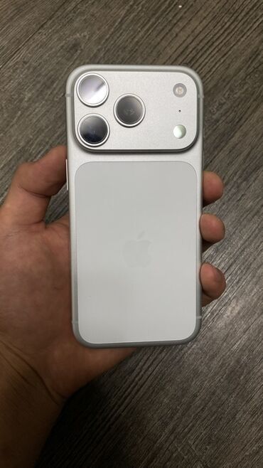 купить айфон 5 бу: IPhone 17 Pro, Колдонулган, 256 ГБ, Күмүш, 100 %