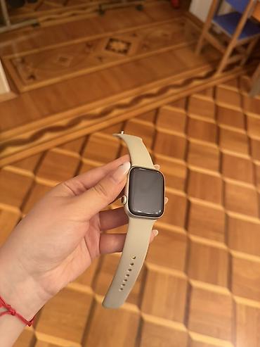 apple whatch 7: Apple Watch Series 7 45mm satılır. Rəngi: Starlight (açıq rəng) Ölçü — 1