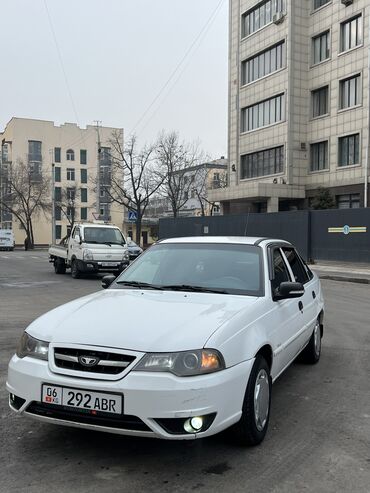 Daewoo: Daewoo Nexia: 2012 г., 1.5 л, Механика, Бензин, Седан