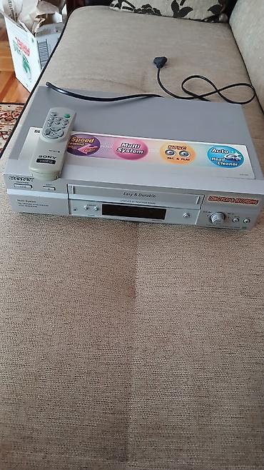 Sony VHS video maqnitofon – Multi System Xüsusiyyətlər: - LP/EP/ SP