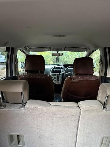 Продажа авто: Toyota Ractis: 2005 г., 1.3 л, Автомат, Бензин, Минивэн — 7