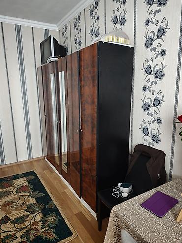 mebel ruckaları: Yataq otağı mebel dəsti Hamısı birlikdə 200 azn Tərkibi: - 2 — 3