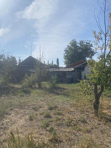 дом фасат: Продаётся жилой дом с приусадебным участком. - Участок огорожен — 8