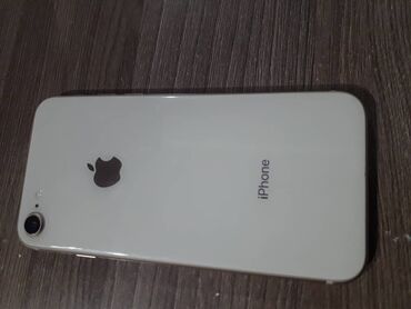 айфон бу 12: IPhone 8, Б/у, 64 ГБ, Matte Gold, Чехол, 78 %