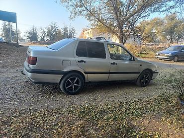 vw bora: Volkswagen Vento: 1992 г., 1.8 л, Бензин, Седан — 2