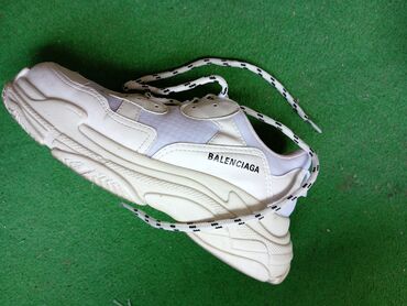 just do it patike: Balenciaga, 40, color - White