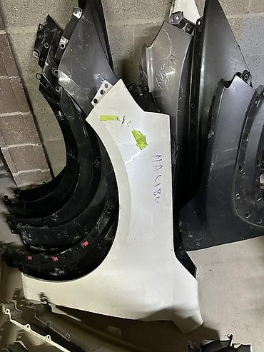 Крылья и комплектующие: Передние крылья для легковых автомобилей — большой выбор. Крыло — 2