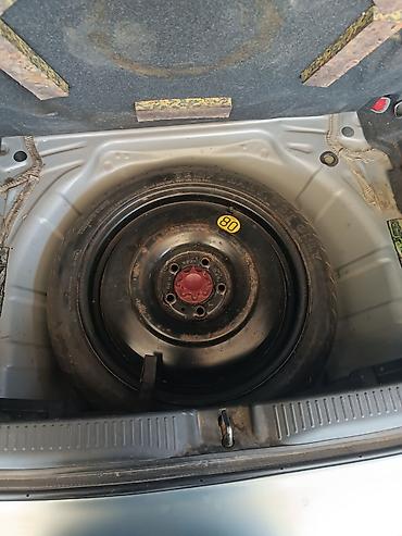 mercedes benz 208 d: Toyota Auris: 1.4 l | 2007 il Hetçbek — 10